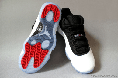 air-jordan-xi-11-low-white-black-true-red-05