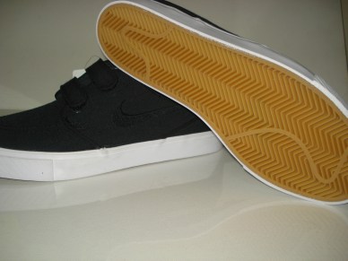 Nike-Stefan-Janoski-Canvas-Velcro-05