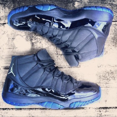 Air-Jordan-11-Blackberry-3