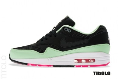nike-air-max-1-fb-yeezy-black-mint-1