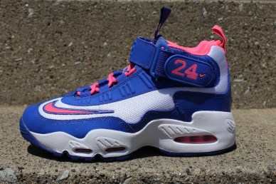 nike-griffey-max-gs-digital-pink-1