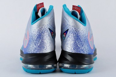 nike-lebron-x-pure-platinum-new-images-7
