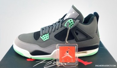 Air-Jordan-4-Retro-Green-Glow-01