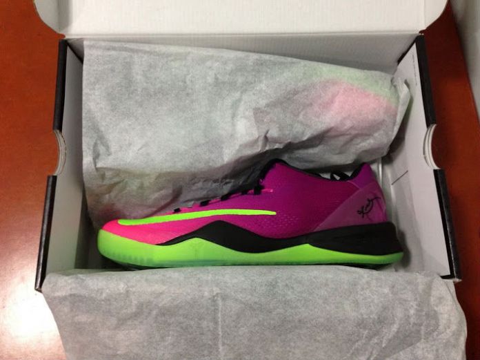 nike-kobe-8-system-mambacurial-unboxed-02