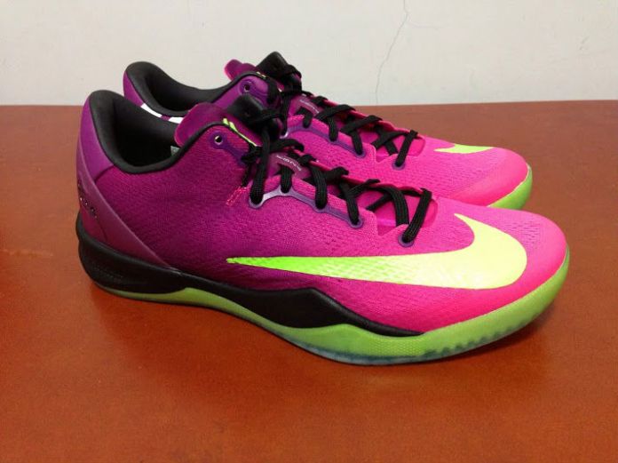 nike-kobe-8-system-mambacurial-unboxed-09