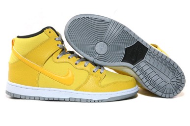 Nike-SB-Dunk-High-Tour-Yellow-02