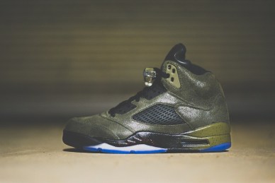 a-closer-look-at-the-air-jordan-5-retro-fear-1