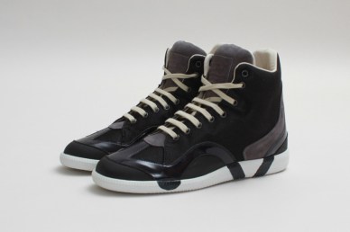 maison-martin-margiela-2013-fall-winter-high-top-sneaker-black-grey-1