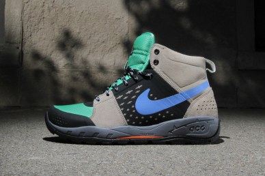 nike-acg-alder-mid-khaki-gamma-green-black-distance-blue-1