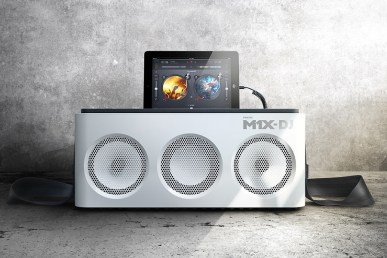 philips-m1x-dj-ipad-dock-and-mixing-deck-1