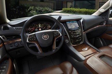 cadillac-2015-escalade-3