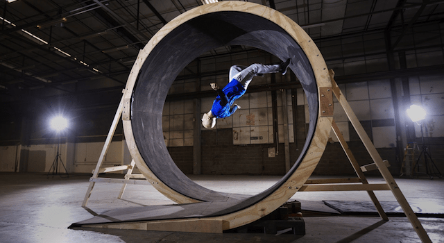 Damien-Waters-Loop-The-Loop-640x350