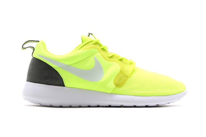 nike-2014-spring-summer-roshe-run-hyperfuse-1