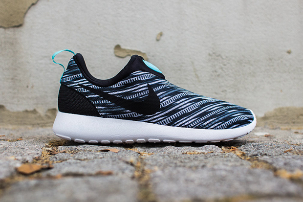 nike-roshe-run-slip-on-gpx-black-white-1