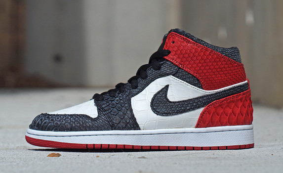 air-jordan-1-black-toe-custom-jbf-4