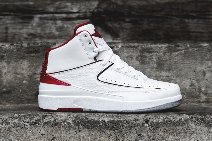 air-jordan-2-retro-white-red-1