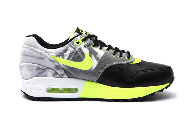 nike-wmns-2014-summer-training-pack-1