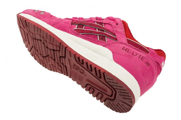 ASICS-Gel-Lyte-III-Raspberry-3-620x412