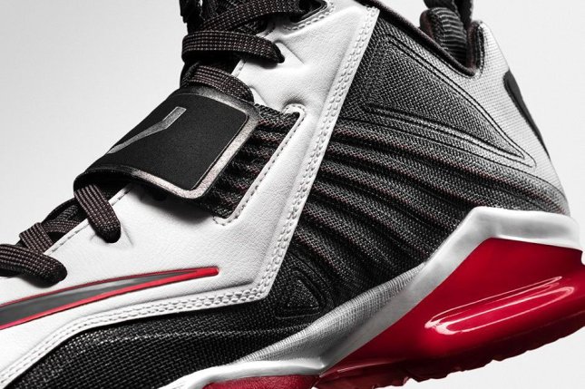 nike-zoom-cj-trainer-2-visor-2