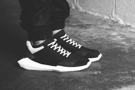 a-closer-look-at-rick-owens-x-adidas-2014-spring-summer-tech-runner-5
