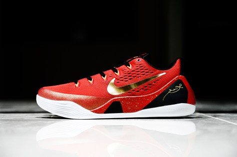 nike-kobe-9-em-xdr-ch-pack-1
