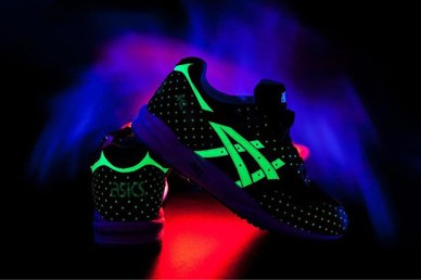 asics-glow-in-the-dark-pack-2