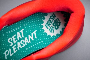 christmas-sneakers-10