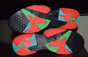marvin-the-martian-jordans-04