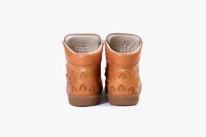 maison-margiela-zip-up-high-top-natural-3-960x640