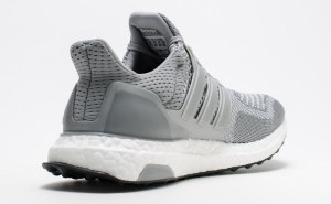 adidas-ultra-boost-metallic-silver-03