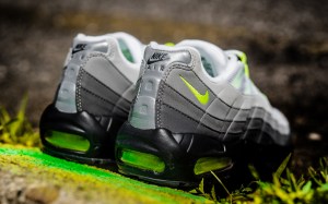 neon-air-max-95-05