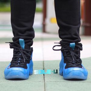 foamposite-one-university-blue-on-foot-2