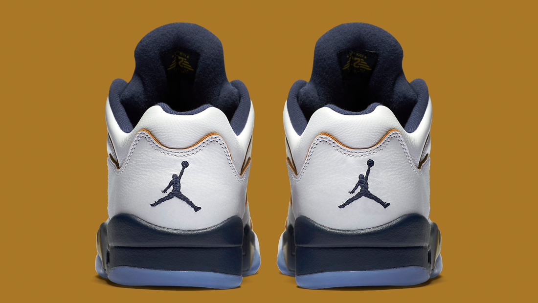 air-jordan-5-retro-dunk-from-above-4