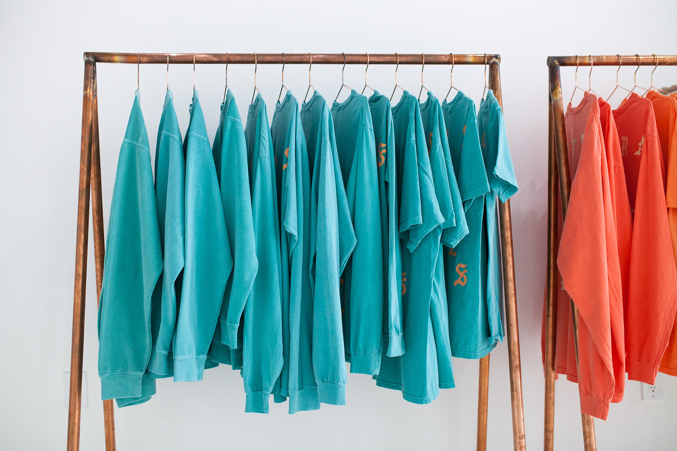 kanye-west-life-of-pablo-temporary-store-12