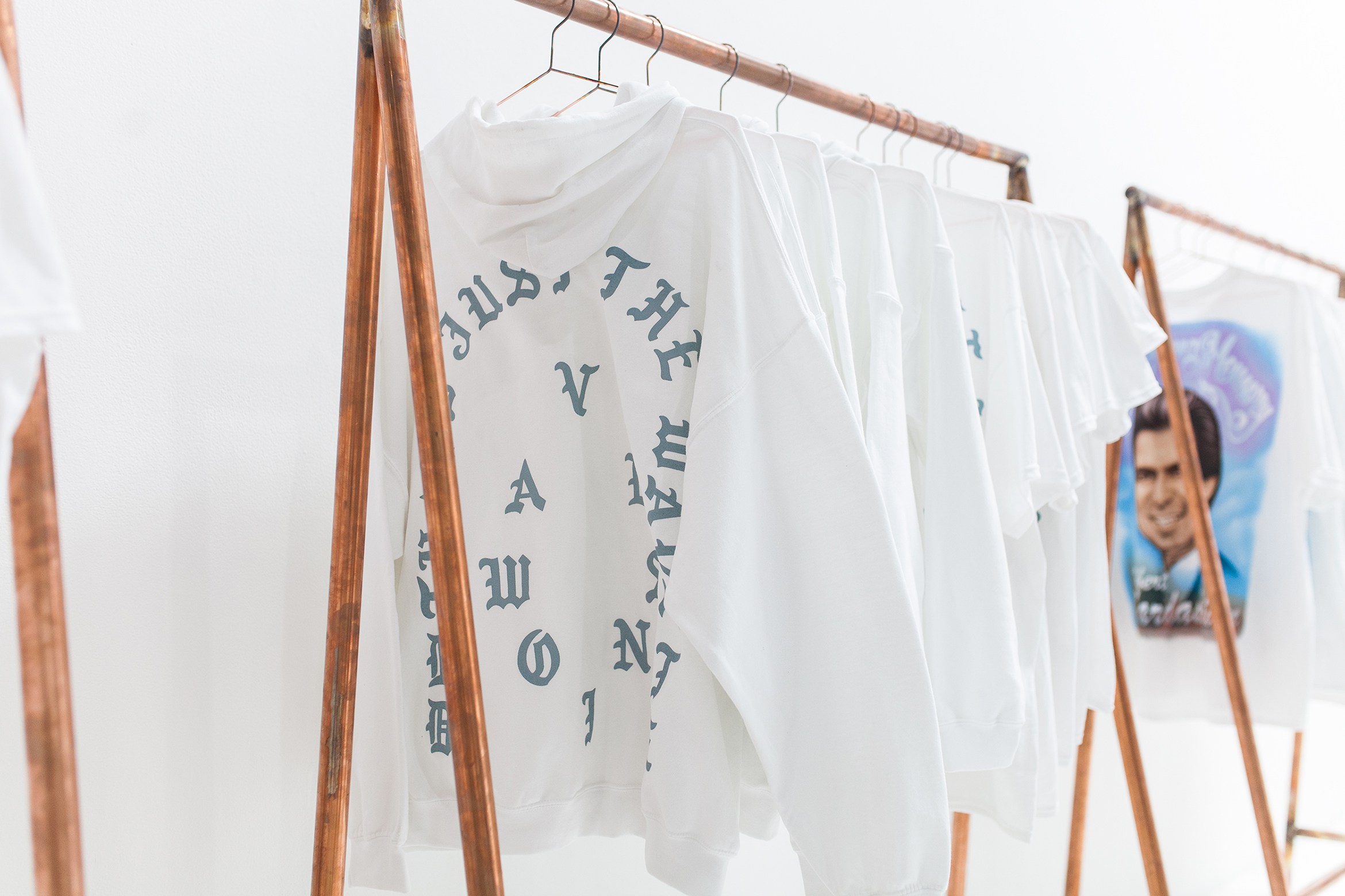 kanye-west-life-of-pablo-temporary-store-8