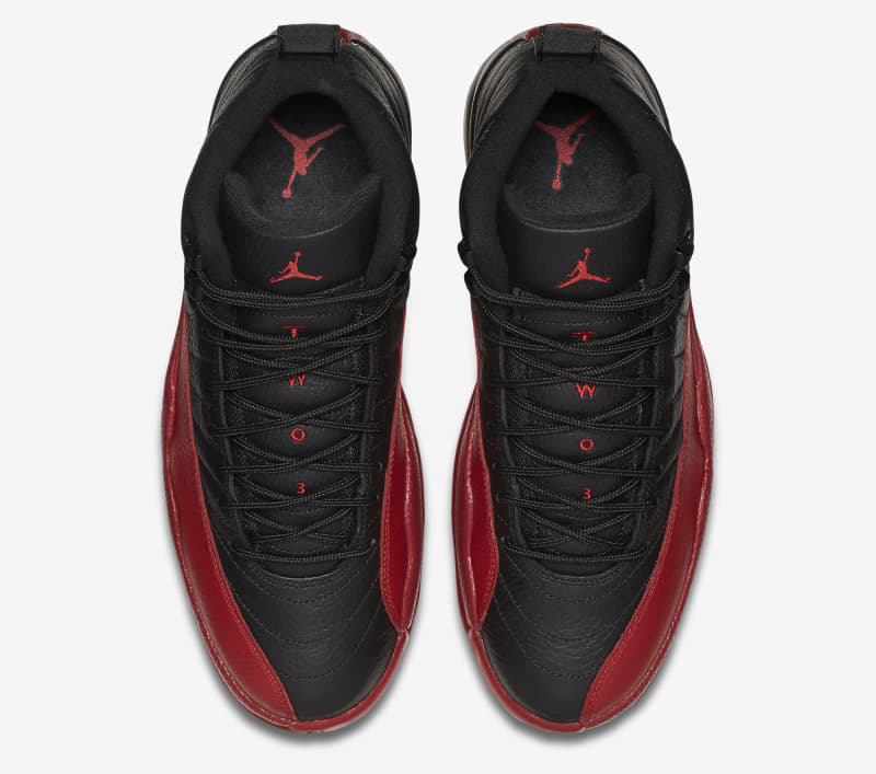 mens-flu-game-jordan-12-03_o7op2v