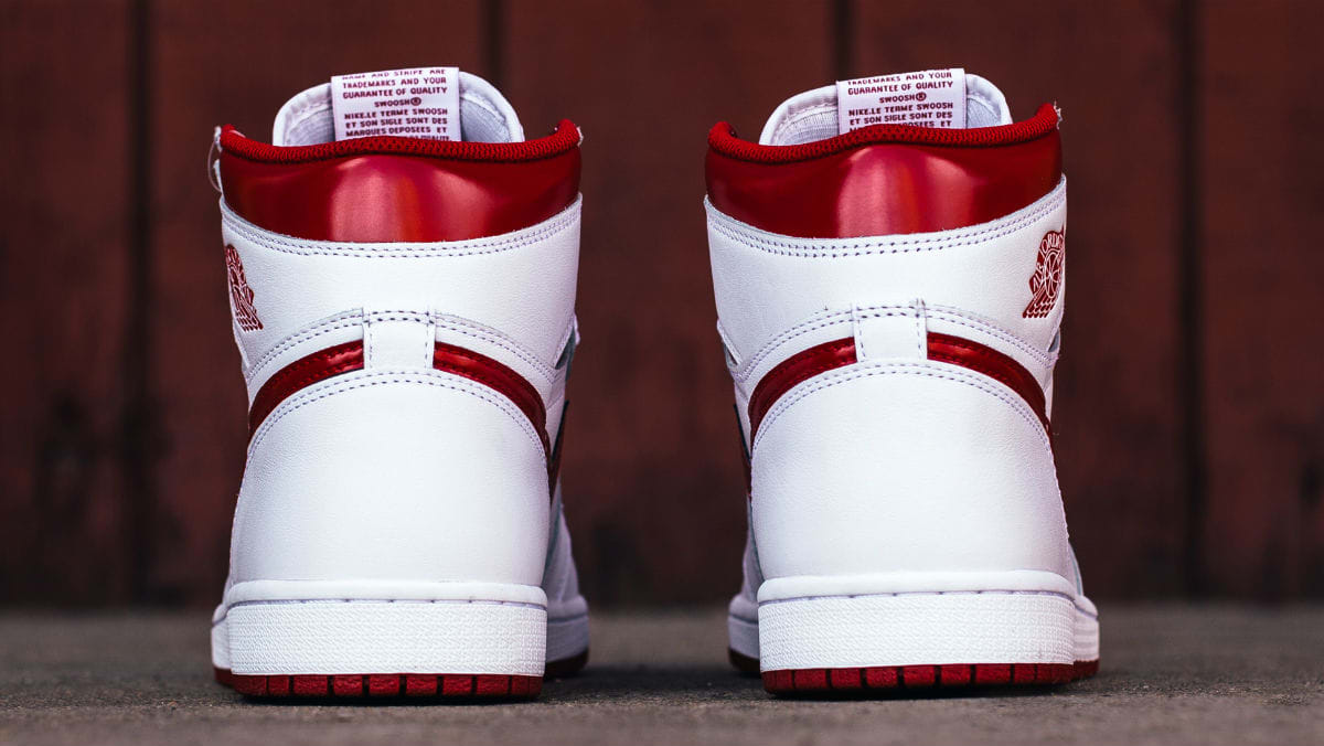 air-jordan-1-metallic22-red-2017-release-date-555088-103.jpg