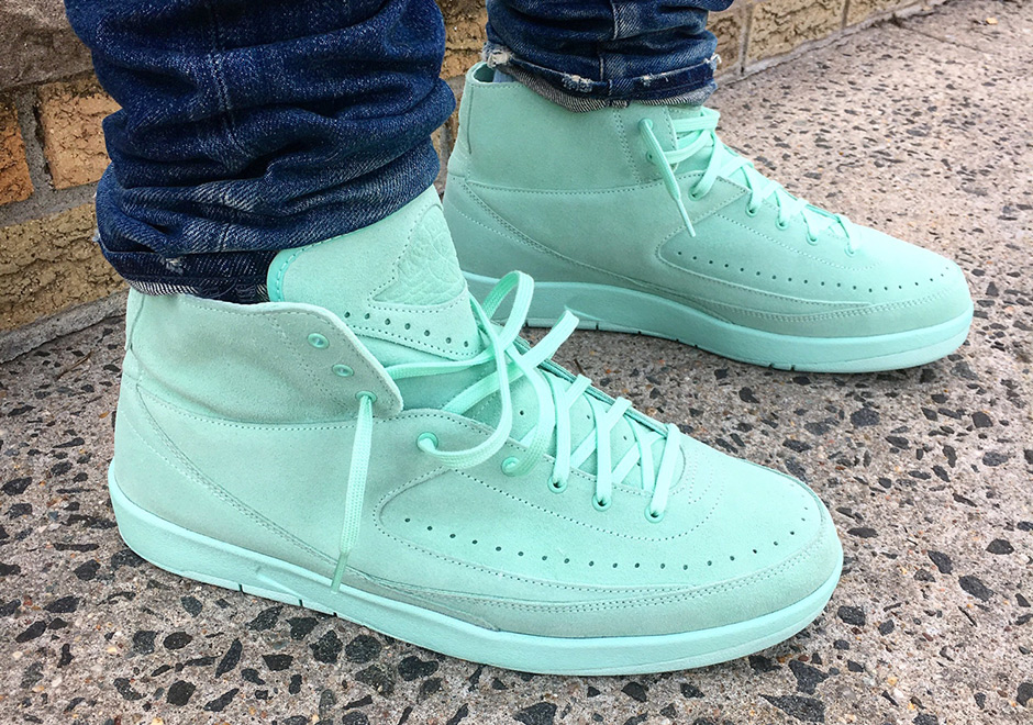air-jordan-2-decon-mint.jpg
