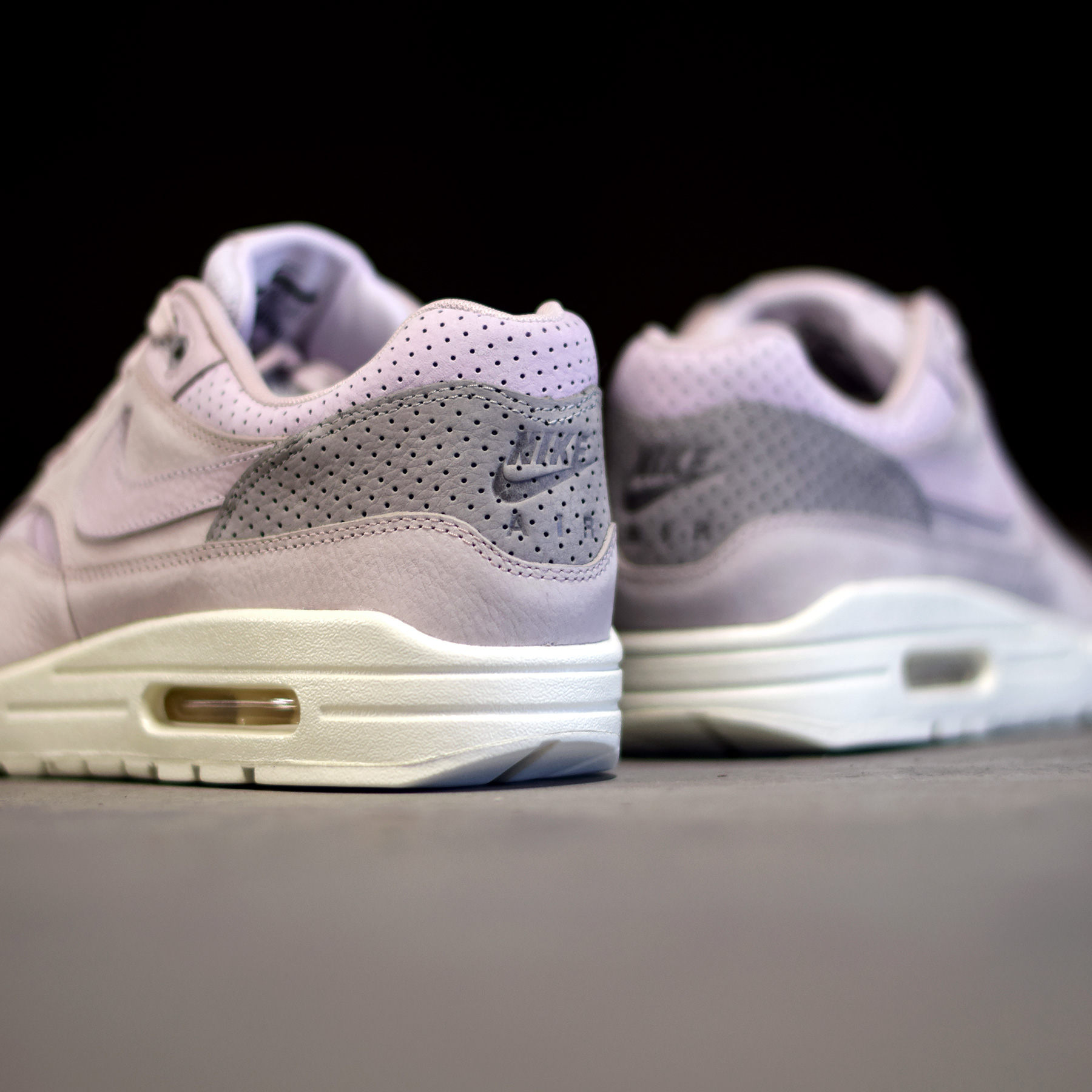 nike-air-max-1-pinnacle-bleached-lilac-3.jpg