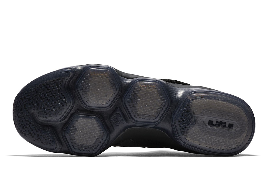 nike-lebron-14-triple-black-anthracite-4