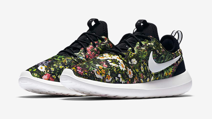 nike-wmns-roshe-two-spring-garden.jpg