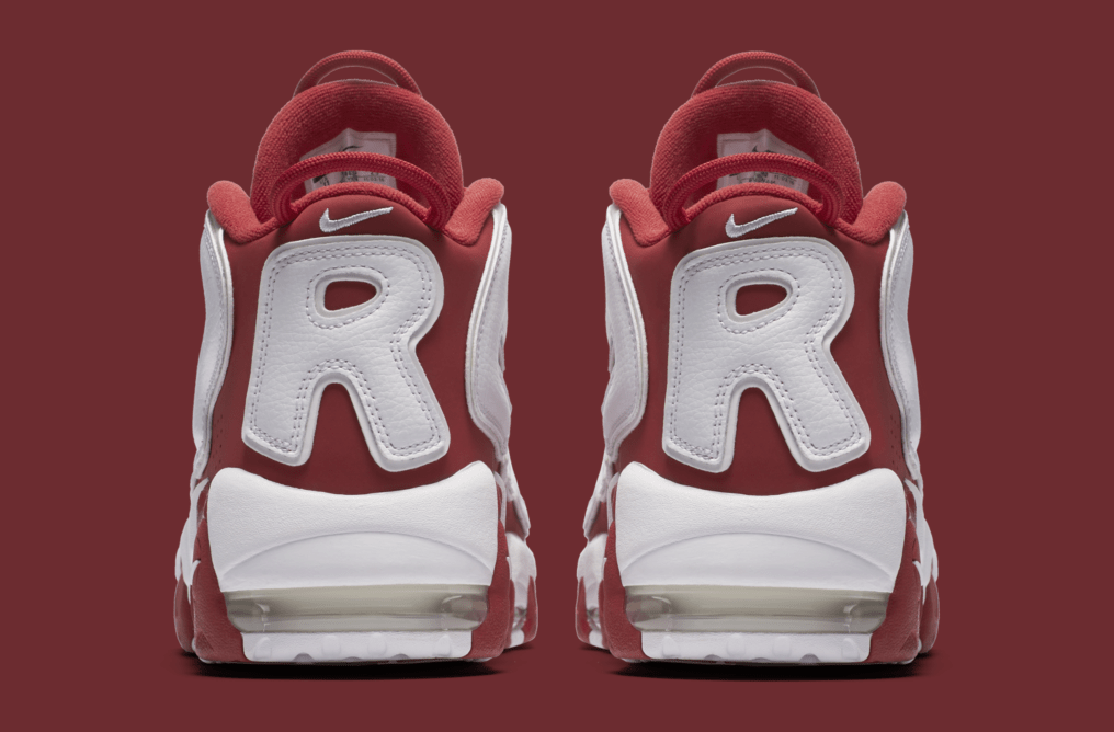 red-supreme-nike-air-more-uptempo-902290-600-heel.png