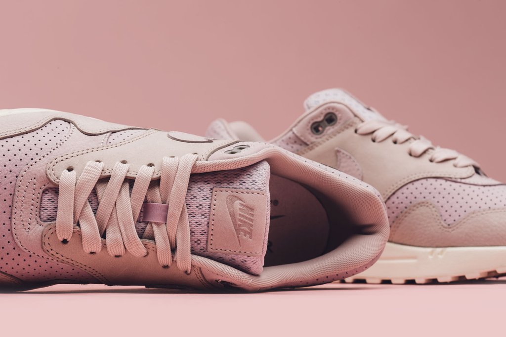 Nike_NikeLab_Air_Max_1_Pinnacle_May_1_2017-4_1024x1024.jpg