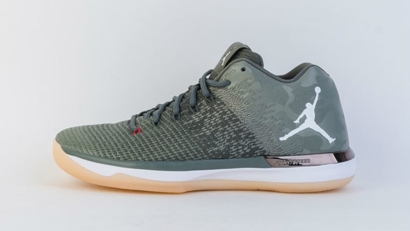 air-jordan-31-low-camo-release-date-897564-051