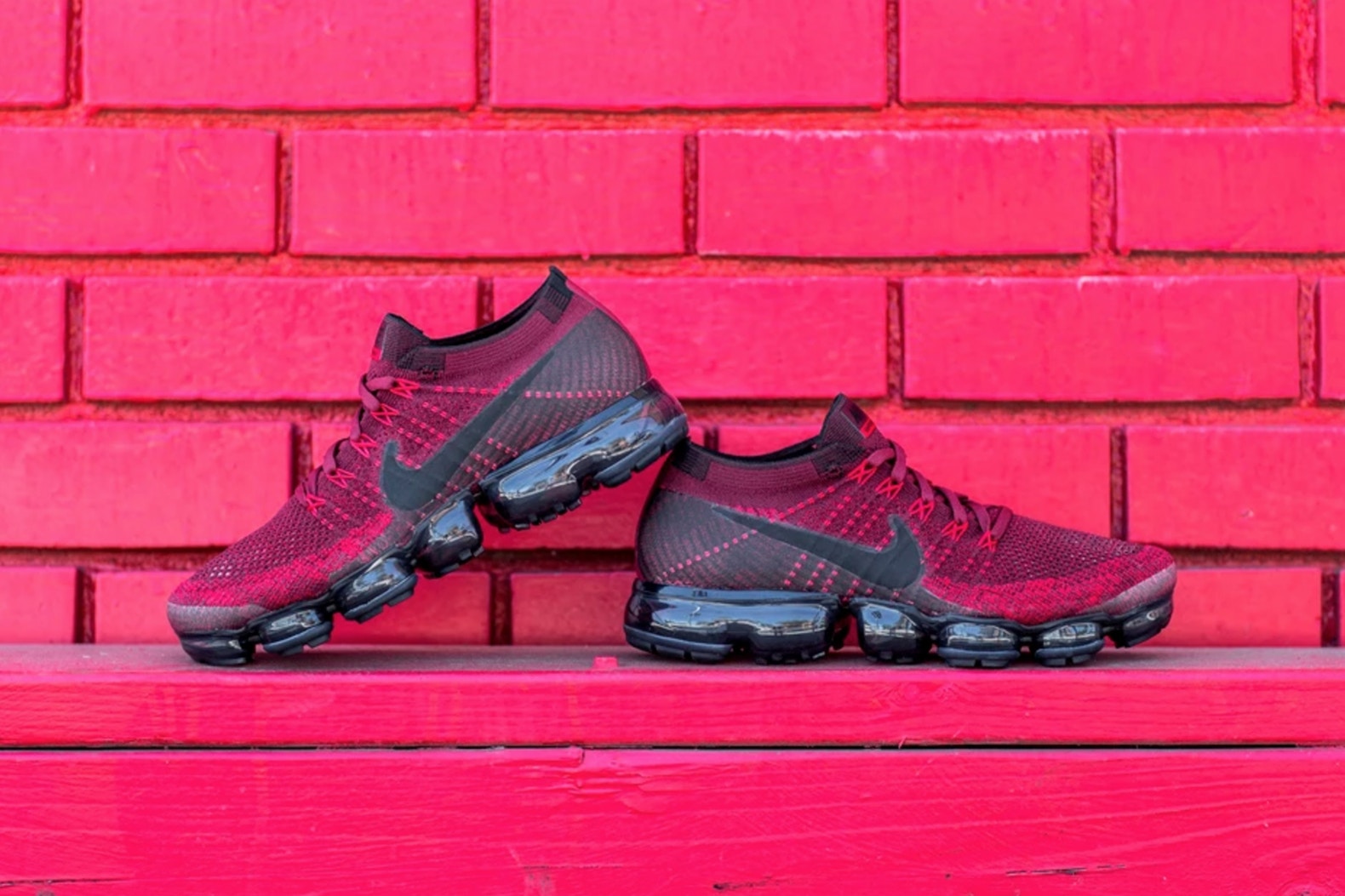 http---hypebeast.com-image-2017-07-nike-air-vapormax-dark-team-red-2-0002