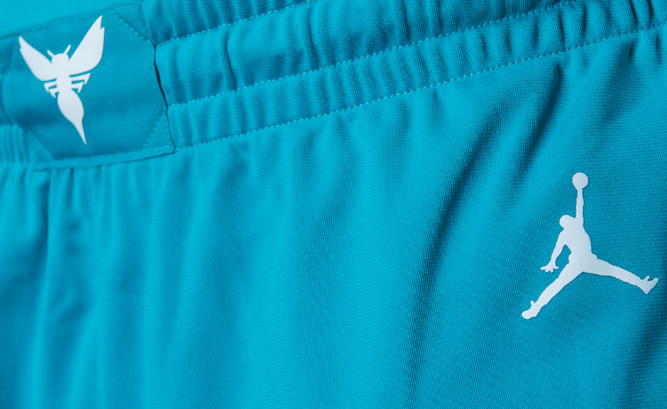 jordan-charlotte-hornets-uniforms-7