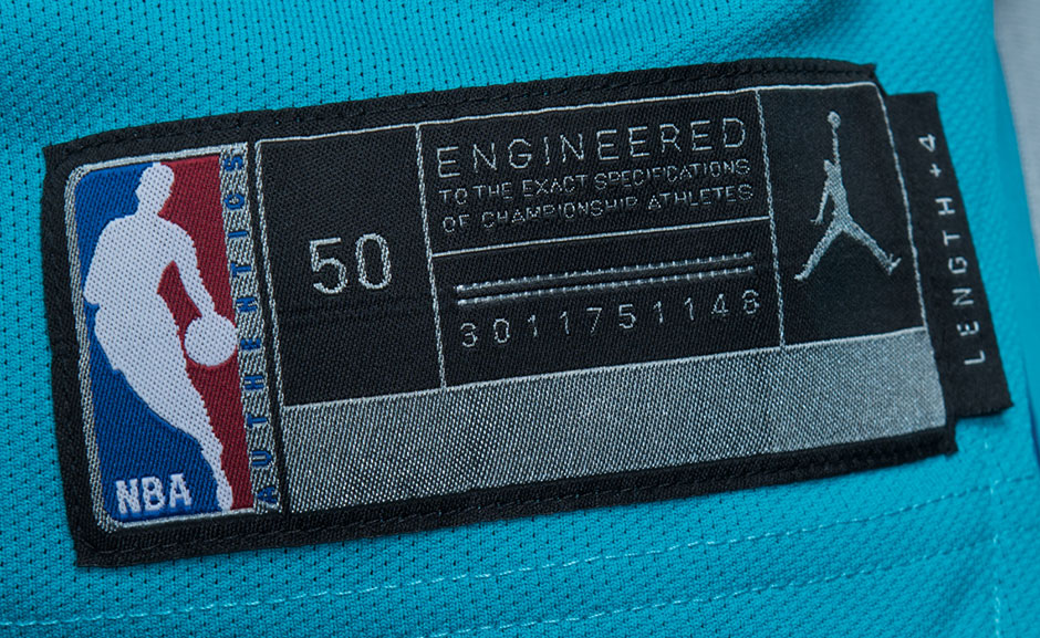 jordan-charlotte-hornets-uniforms-8