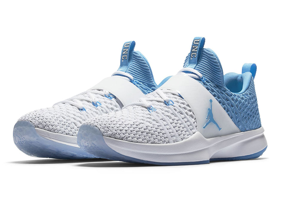 jordan-trainer-4-flyknit-unc-tar-heels-15