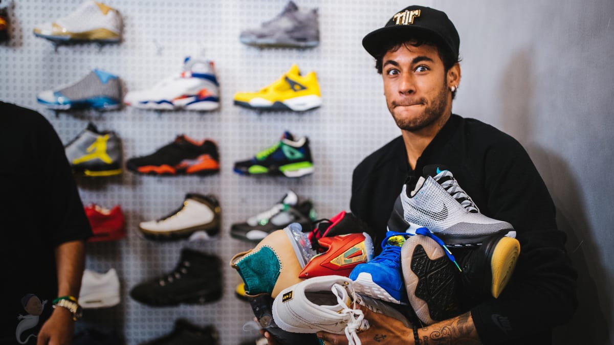 neymar-sneaker-shopping.jpg