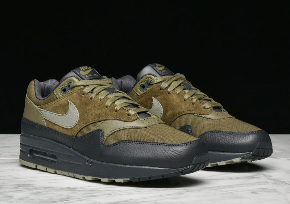nike-air-max-1-ridgerock-available-31
